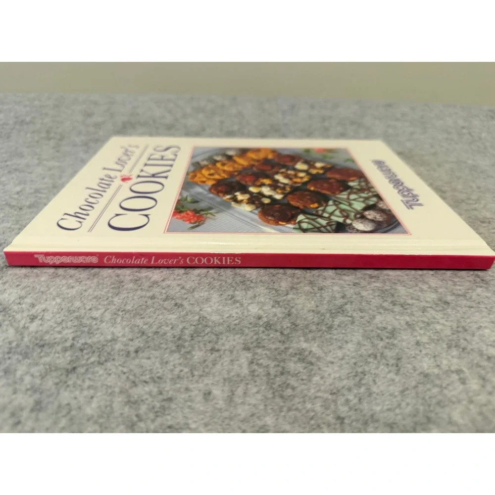 1993 Tupperware Chocolate Lover's Cookies cookbook - Hardcover